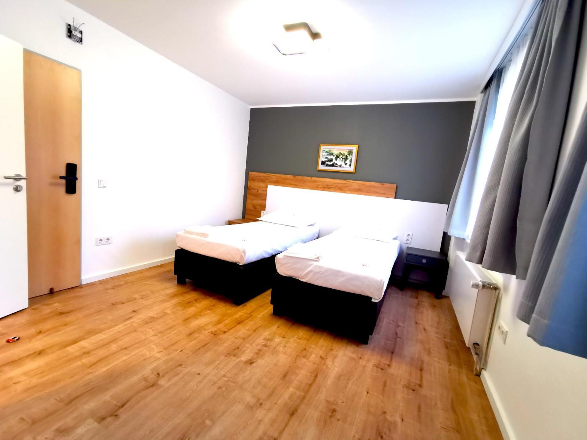 Home Inn Hotel Dormagen Eksteriør bilde