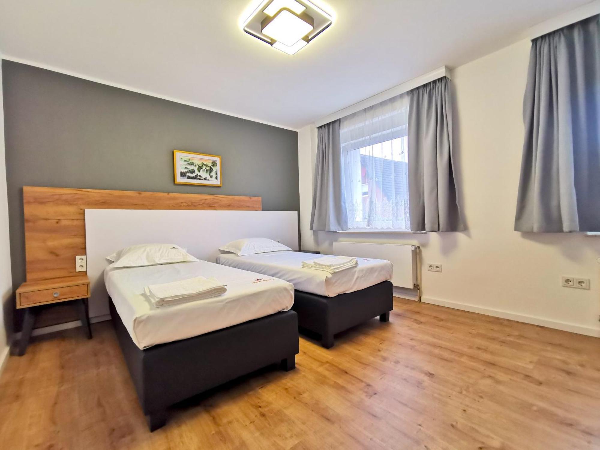 Home Inn Hotel Dormagen Eksteriør bilde